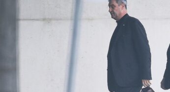 Söder nimmt an Spargelfahrt des Seeheimer Kreises teil
