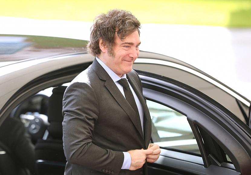 Merz telefoniert mit Argentiniens Präsident Milei