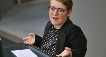 Grüne kritisieren Pflegereform-Pläne als unausgereift