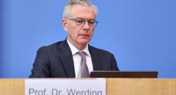 Wirtschaftsweiser warnt vor hohen Pflegekosten für Kinder