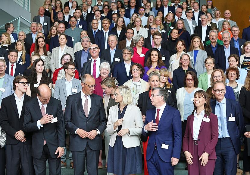 Ehrenamtliche Initiativen im Kanzleramt ausgezeichnet