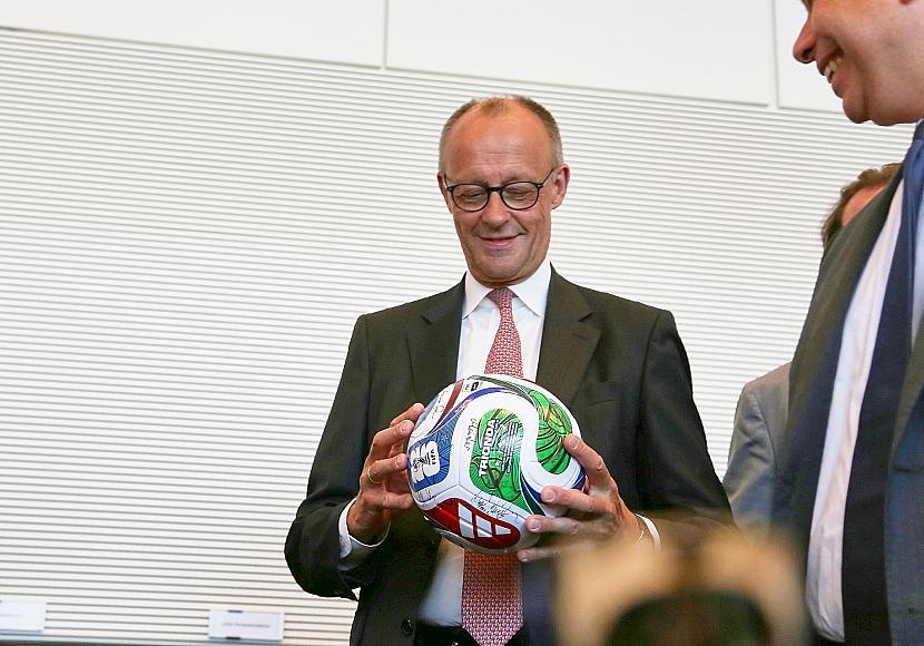 Bundesregierung begrüßt deutsche WM-Bewerbung