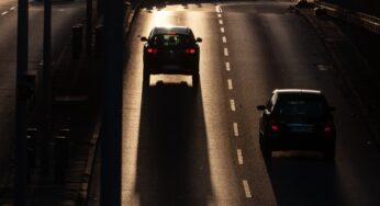 Achtung: Gefahr für deutsche Autofahrer! Asphalt sprengt wegen Hitze auf