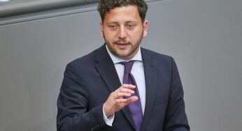 Grünen-Chef fordert spürbare Entlastung von Schwarz-Rot