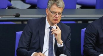 Unruhe in CDU wegen geplanter Entlassung Schnieders