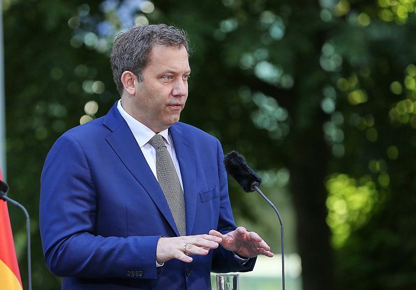 Klingbeil plant 2027 mit acht Milliarden Euro mehr Schulden