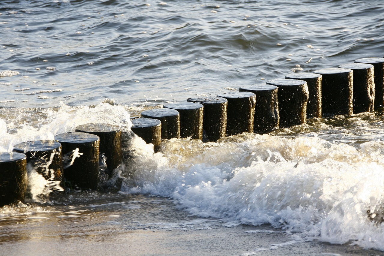 Albtraum an beliebtem Ostseestrand: Hunderte Badegäste benötigen medizinische Versorgung