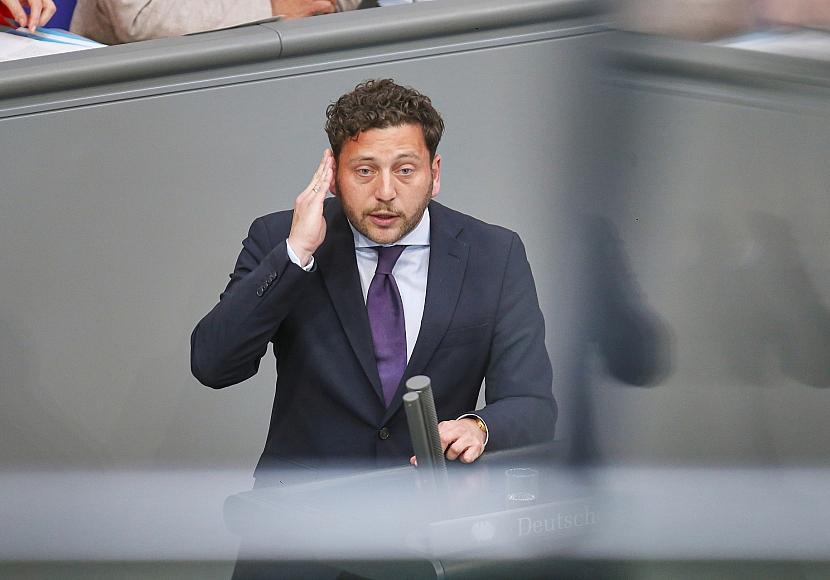 Grünen-Chef kritisiert Attestpflicht als „Quatsch“