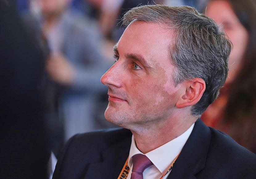 Sachsen-Anhalts Bildungsminister befürchtet Bildungsproblem