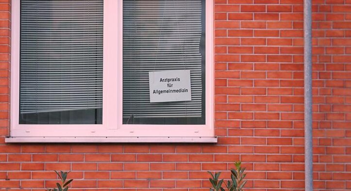 Hausärzte-Chef warnt vor anonymen Videosprechstunden