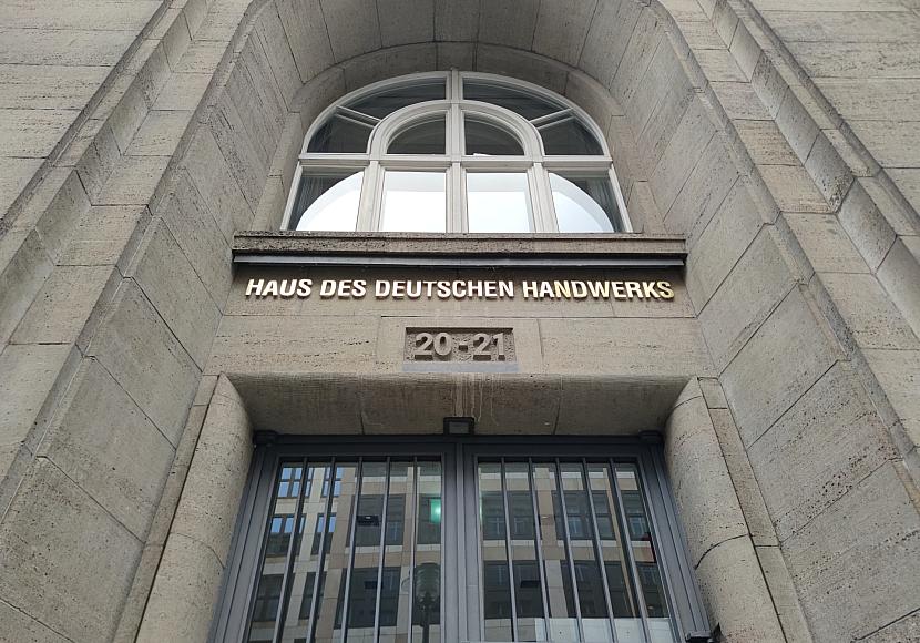 Handwerksverband drängt auf Senkung der Lohnnebenkosten