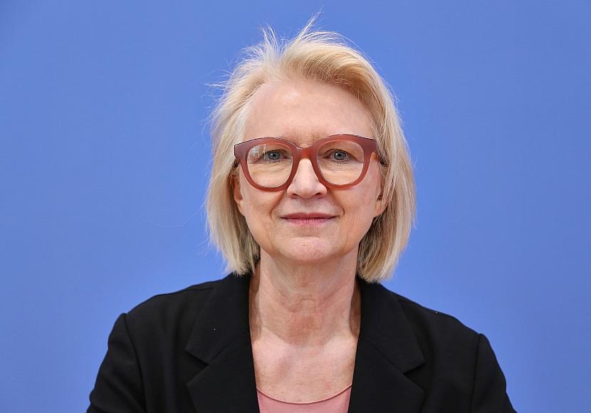 Schnitzer lobt Festhalten von Merz an Reformkurs