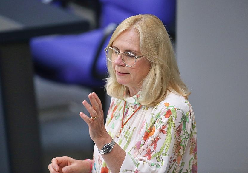 Lindholz warnt Abgeordnete vor rein KI-generierten Reden