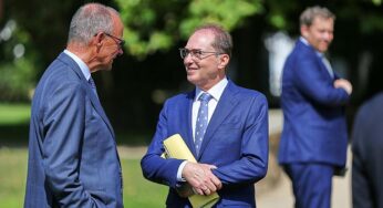 Dobrindt warnt Koalition vor Personaldebatten