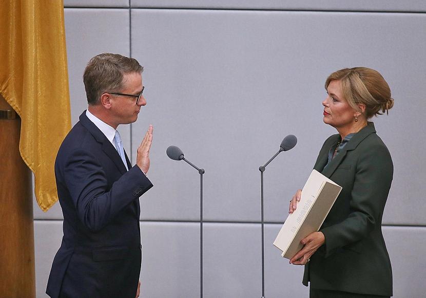Bilger und Linnemann als Minister vereidigt