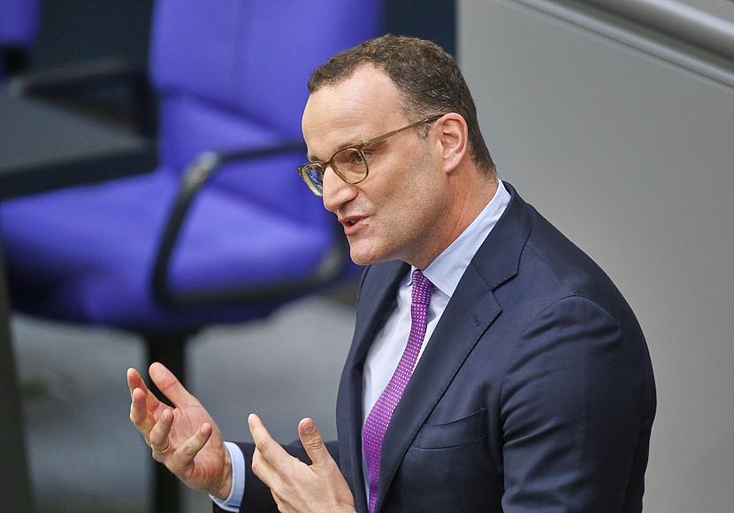Grüne werfen Spahn mangelndes Anstandsgefühl vor
