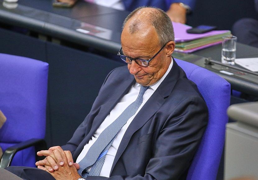 Politbarometer: Union verliert weiter – AfD und SPD legen zu