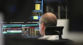 Dax rutscht am Mittag ins Minus – Zurückhaltung überwiegt