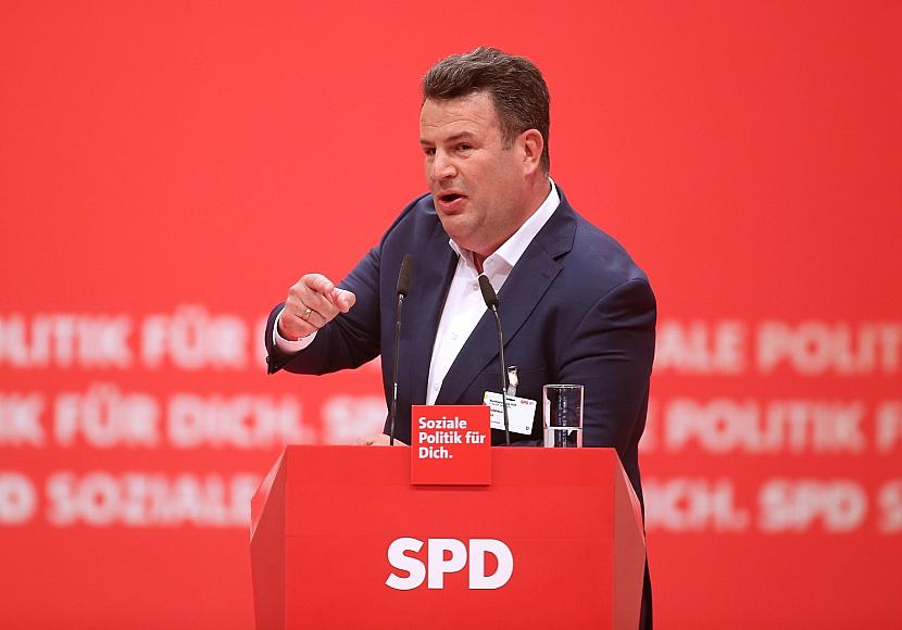 Heil ruft SPD zur Erneuerung auf