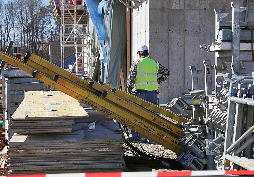 Ifo-Institut: Unternehmen wollen weniger Stellen abbauen