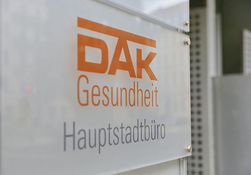 DAK bezweifelt Zeitplan der Pflegekommission