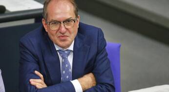 Linke kritisiert Dobrindt-Pläne gegen Vergesellschaftungen scharf