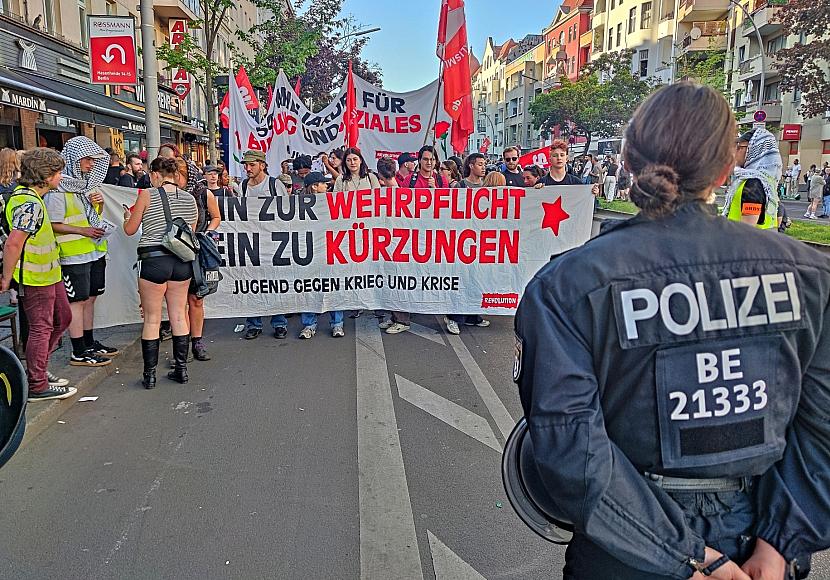Zahl der Kriegsdienstverweigerer steigt rasant an